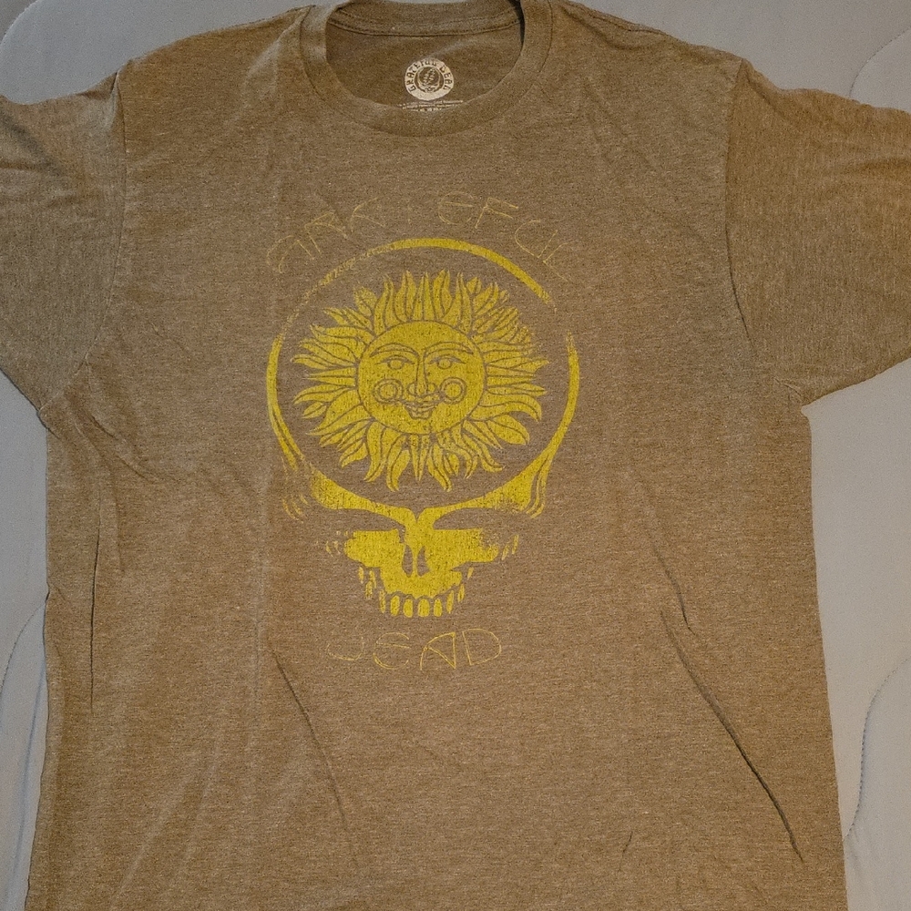 Grateful Dead Brown Tee with Yellow Sun Graphic